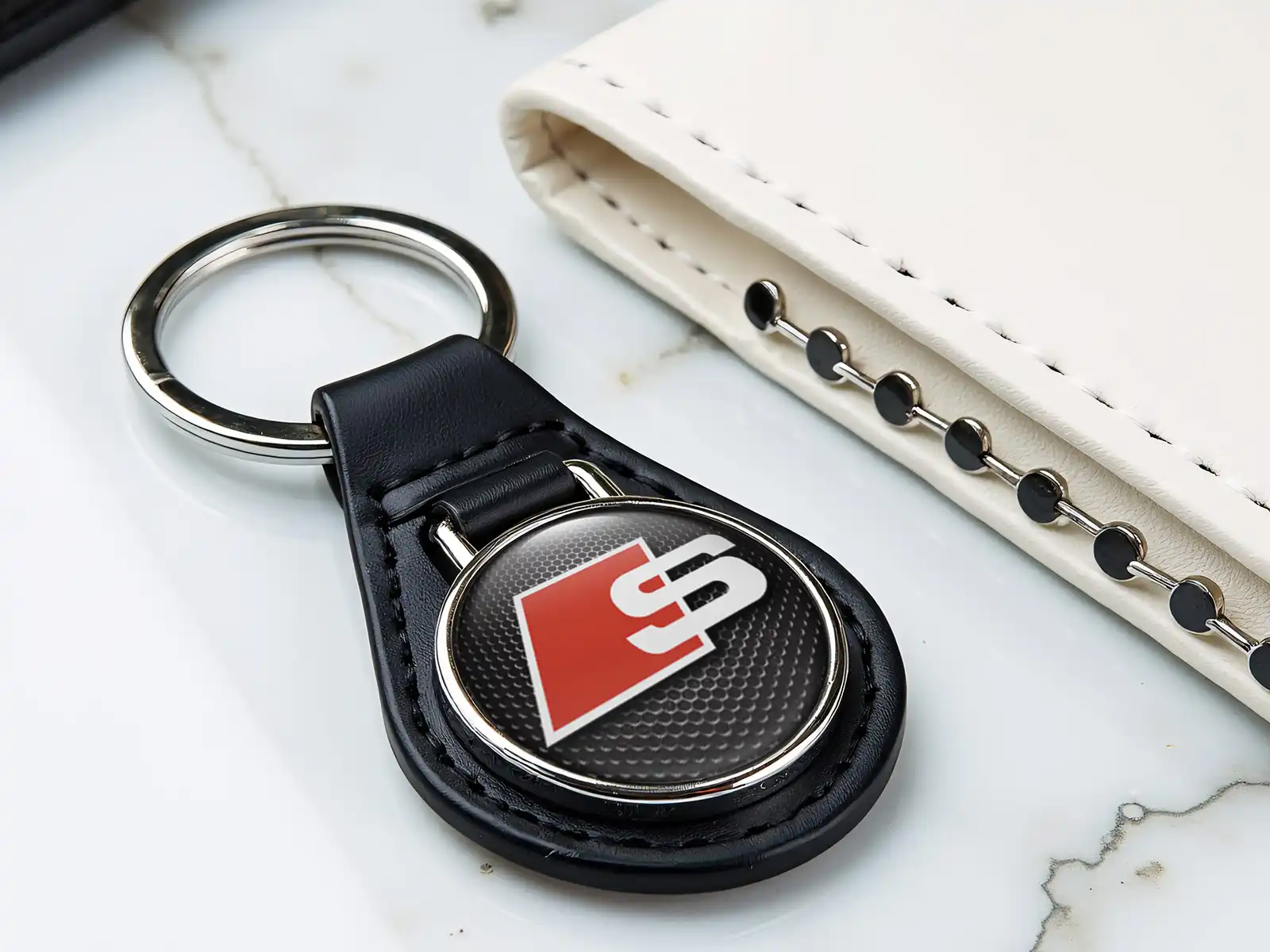 Mens Keychain Classic Leather Strong Style Pro